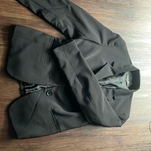 size 4 black label by evan picone